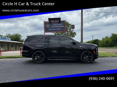 Used 2025 Cadillac Escalade Sport Platinum w/ LPO, Floor Liner Package