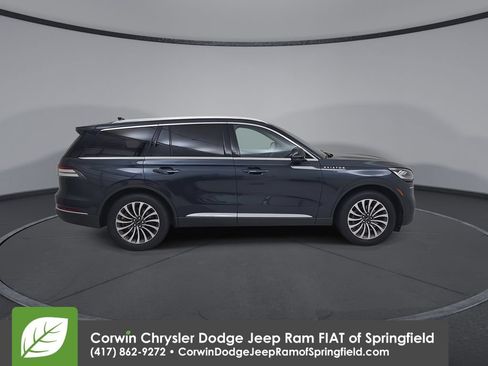 Used 2023 Lincoln Aviator Reserve w/ Elements Package Plus AWD/4WD image 17
