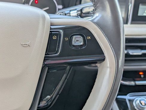 Used 2020 Lincoln Corsair FWD w/ Premium Package image 27