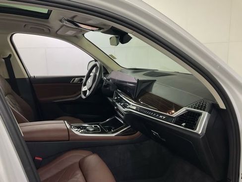 Certified 2024 BMW X7 xDrive40i image 30