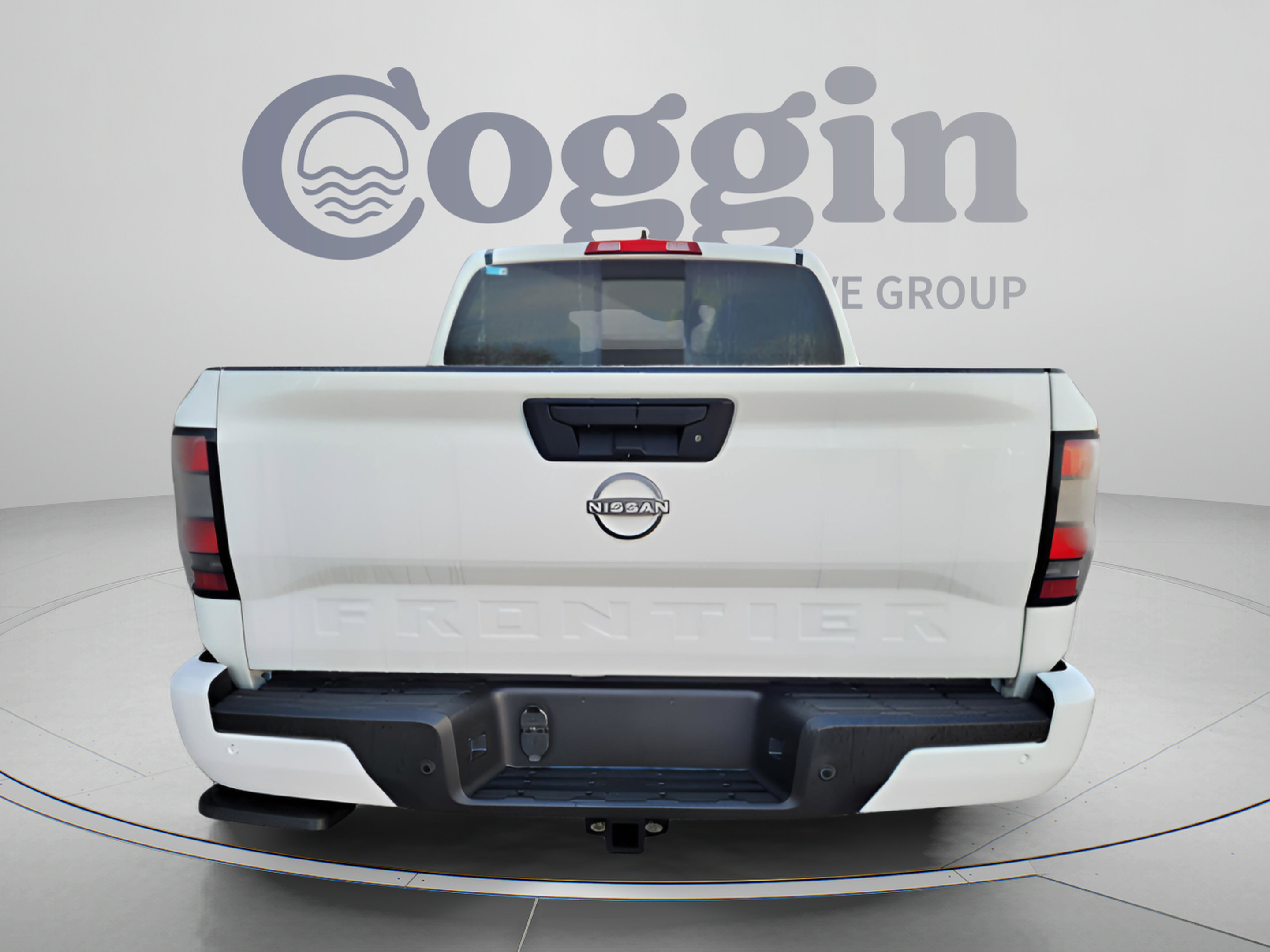 Used 2026 Nissan Frontier SV w/ Tow Package RWD image 4