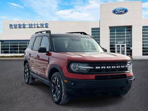 Used 2022 Ford Bronco Sport Outer Banks w/ Tech Package image 1