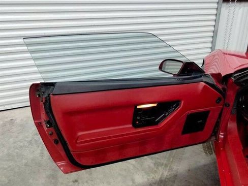 Used 1987 Chevrolet Corvette Convertible image 9