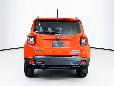 Used 2016 Jeep Renegade Trailhawk image 7