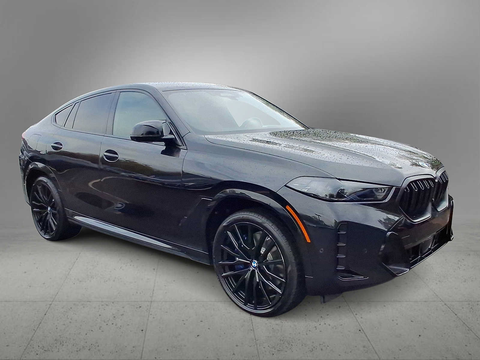 Used 2025 BMW X6 M60i AWD/4WD image 2