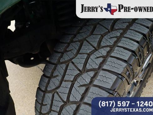 Used 2021 Toyota Tundra SR5 w/ Trail Edition AWD/4WD image 8