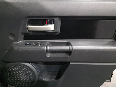 Used 2007 Toyota FJ Cruiser 4WD image 13
