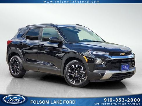 Used 2021 Chevrolet TrailBlazer LT w/ Convenience Package FWD image 1