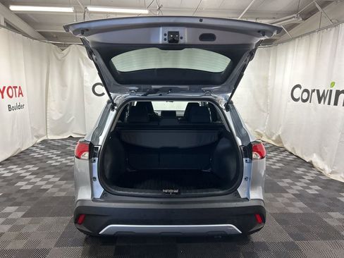 Used 2024 Toyota Corolla Cross LE image 16