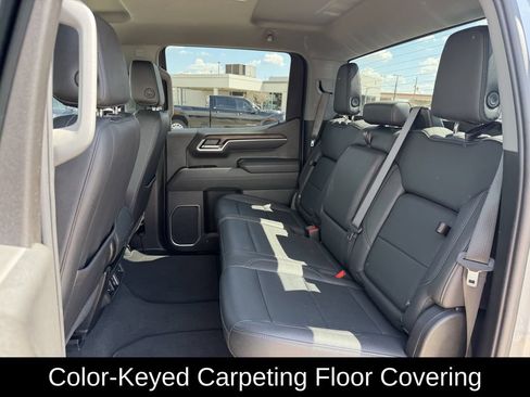 Used 2026 GMC Sierra 1500 SLT RWD image 33