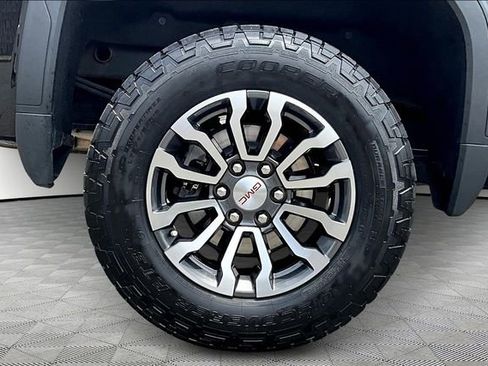 Used 2022 GMC Sierra 1500 AT4 w/ AT4 Preferred Package image 21
