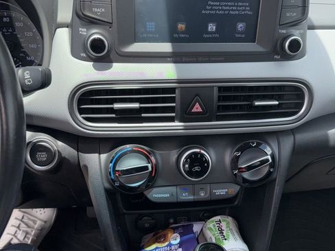 Used 2019 Hyundai Kona SEL w/ SEL Tech Package 02 FWD image 8