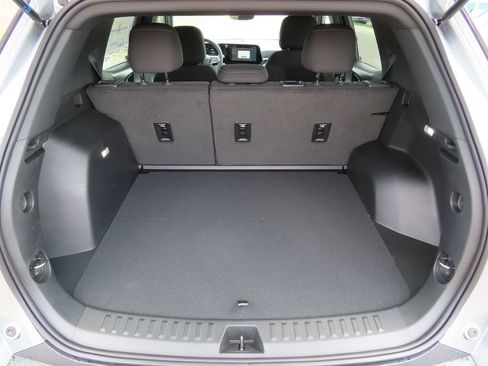 New 2026 Chevrolet Equinox LT w/ Midnight Edition AWD/4WD image 17