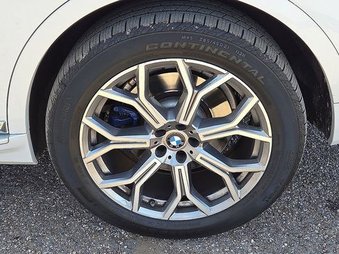 Used 2020 BMW X7 xDrive50i w/ Dynamic Handling Package AWD/4WD image 19