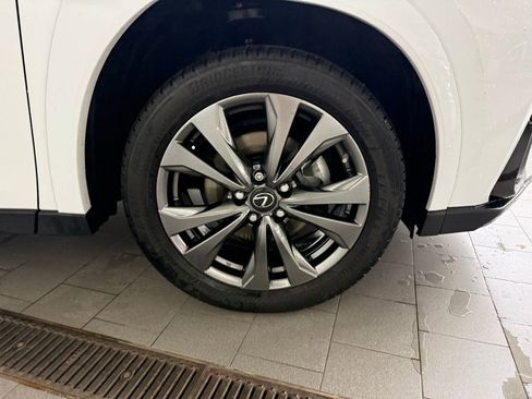 Used 2023 Lexus UX 250h F Sport image 27