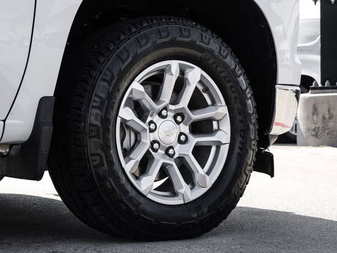 Used 2022 Chevrolet Silverado 1500 LT w/ Z71 Off-Road Package image 58