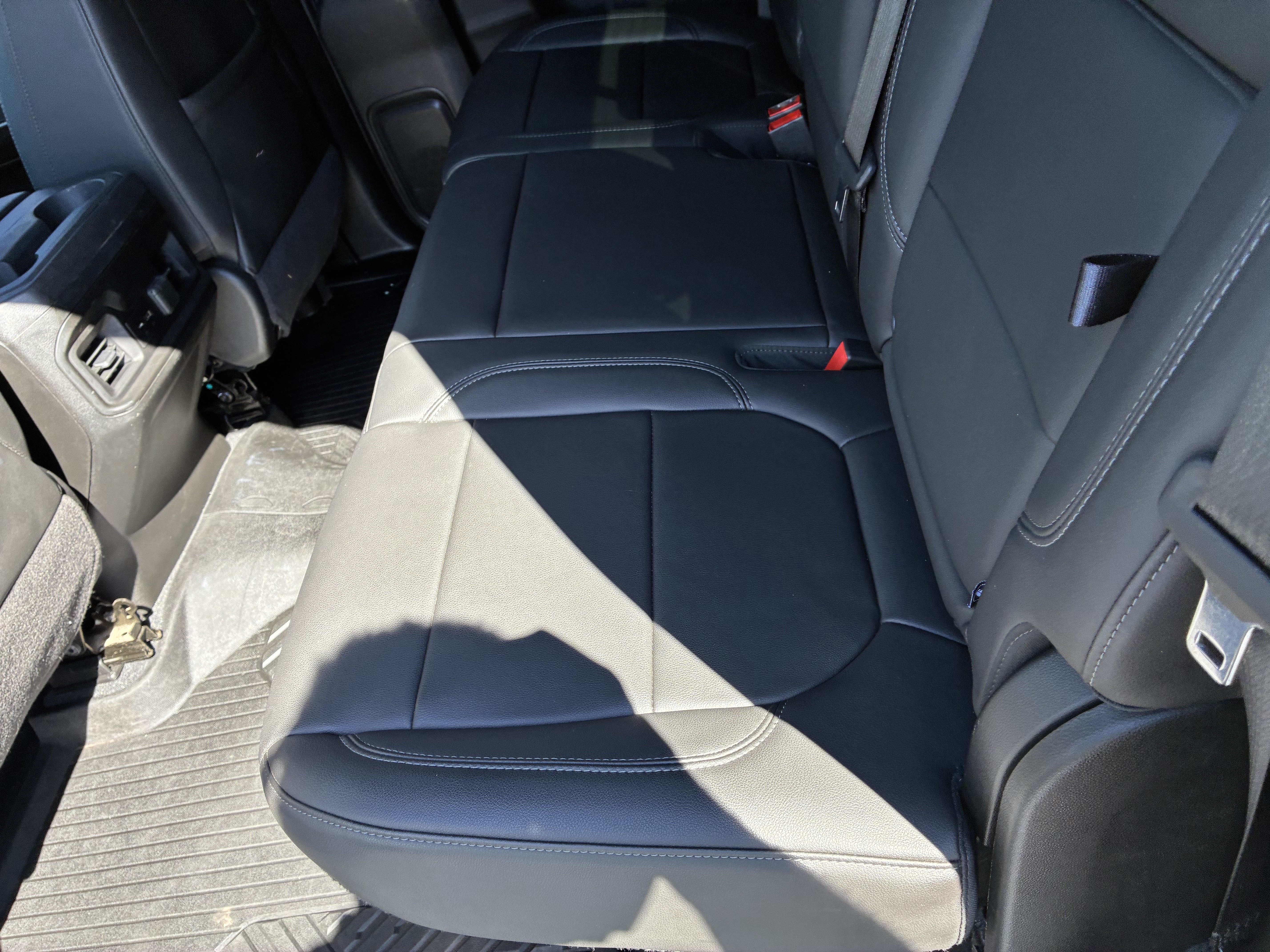 Used 2020 Chevrolet Silverado 1500 LT Trail Boss AWD/4WD image 15