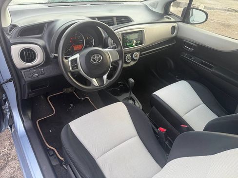 Used 2012 Toyota Yaris LE image 9
