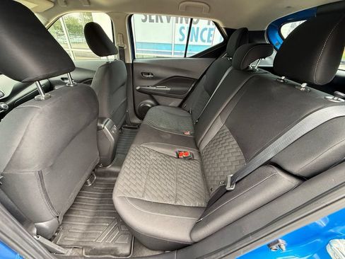 Used 2023 Nissan Kicks SV FWD image 8