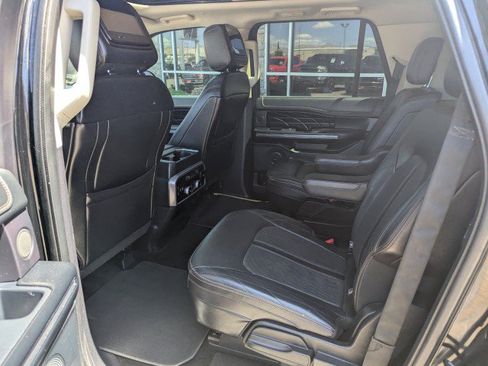Used 2018 Ford Expedition Max Platinum AWD/4WD image 26