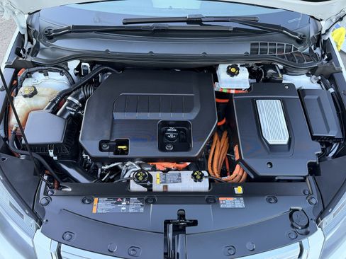 Used 2015 Chevrolet Volt w/ Enhanced Safety Package 1 image 20