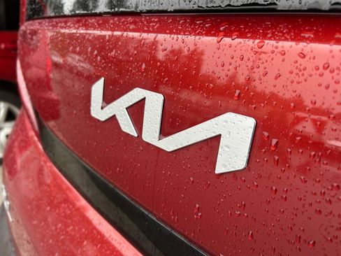 Used 2022 Kia Soul LX w/ Technology Package image 32