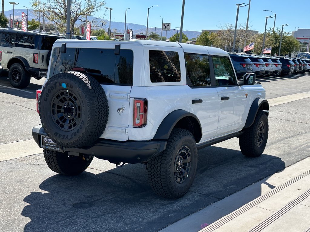 New 2026 Ford Bronco Badlands w/ Sasquatch Package AWD/4WD image 7