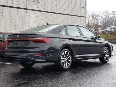 New 2026 Volkswagen Jetta SE FWD image 3