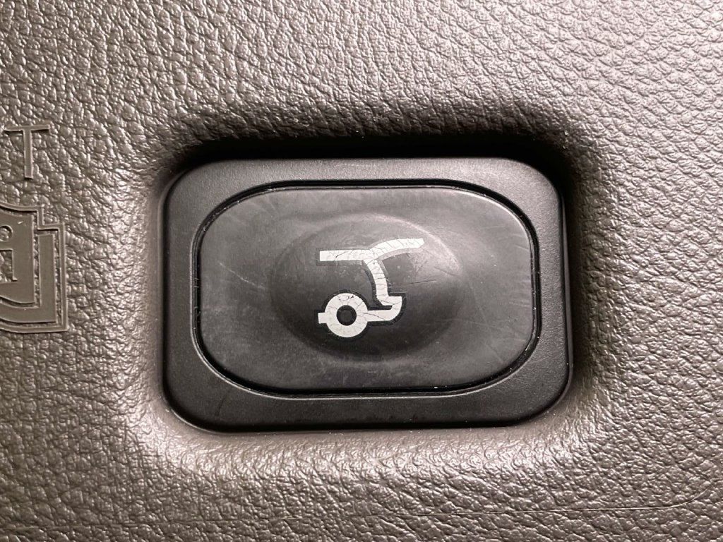 Used 2022 Lincoln Nautilus Reserve w/ Equipment Group 201A AWD/4WD image 21