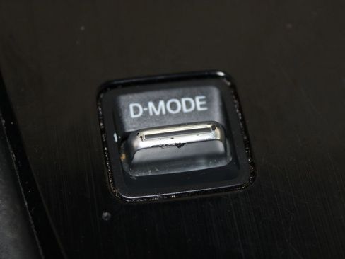 Used 2022 Nissan Rogue SV image 38