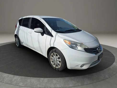 Used 2015 Nissan Versa Note SV image 4