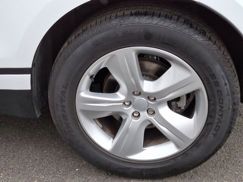 Used 2026 Land Rover Range Rover Velar S image 9