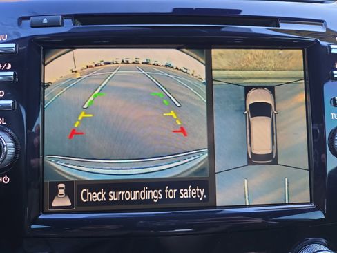 Certified 2024 Nissan Murano Platinum w/ Cargo Package image 21