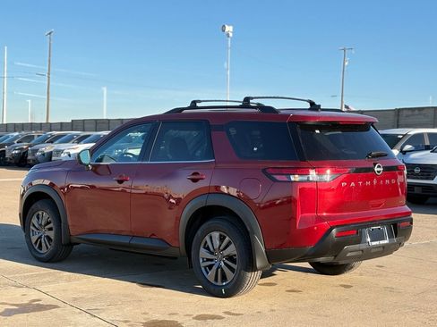 New 2026 Nissan Pathfinder SV image 6