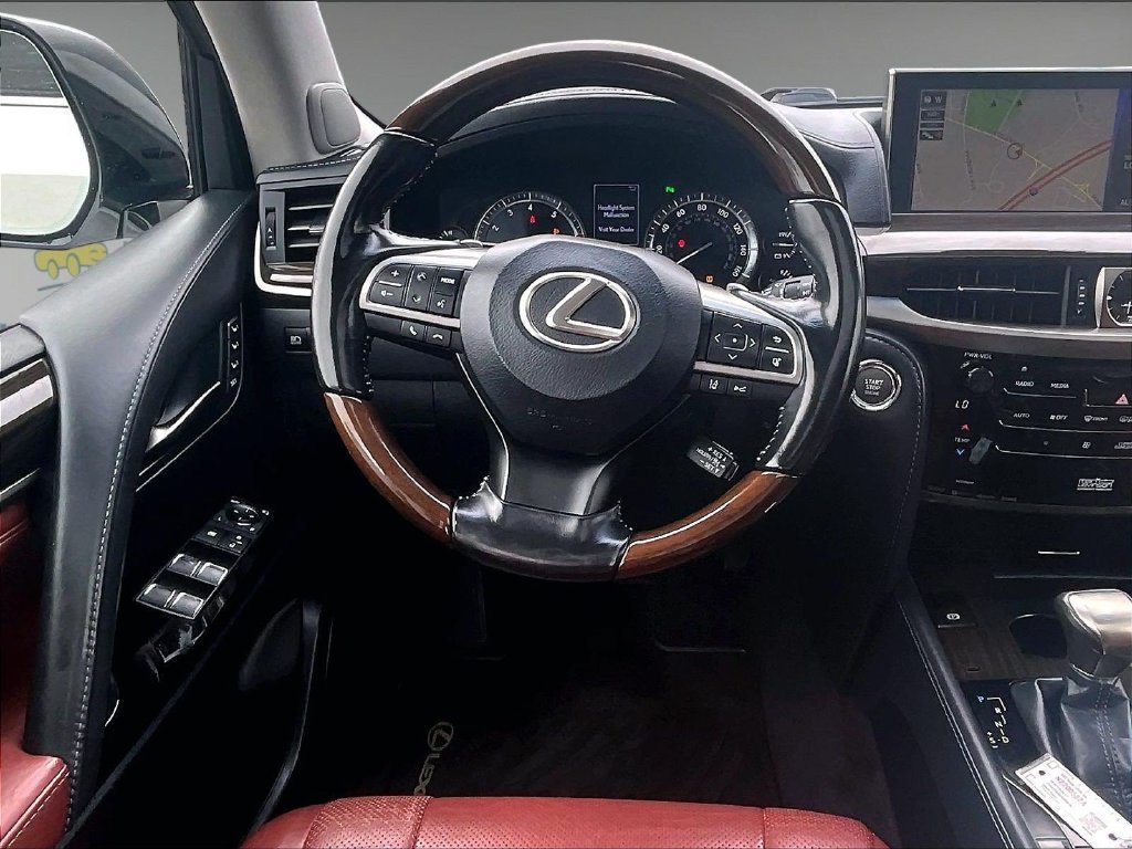 Used 2018 Lexus LX 570 4WD w/ Luxury Package image 17