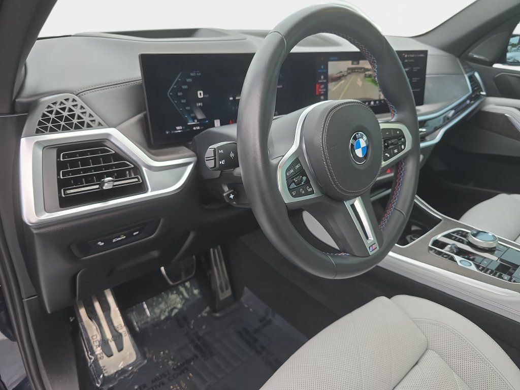 Certified 2025 BMW X5 M60i w/ Executive Package AWD/4WD image 23