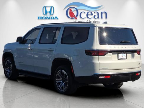 Used 2022 Jeep Wagoneer Series III w/ Convenience Group I AWD/4WD image 5