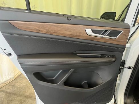 New 2026 Volkswagen Atlas SE image 21