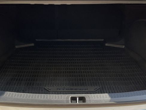 Used 2024 Toyota Corolla SE w/ SE Premium Package image 40