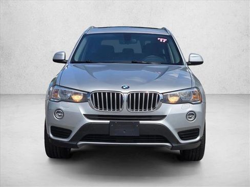 Used 2017 BMW X3 sDrive28i RWD image 2