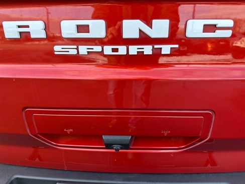 Used 2022 Ford Bronco Sport Outer Banks w/ Tech Package AWD/4WD image 8