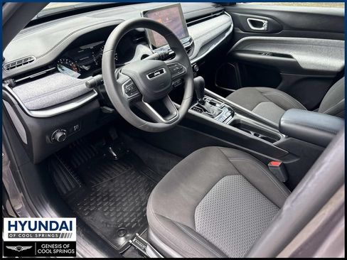 Used 2024 Jeep Compass Sport AWD/4WD image 16