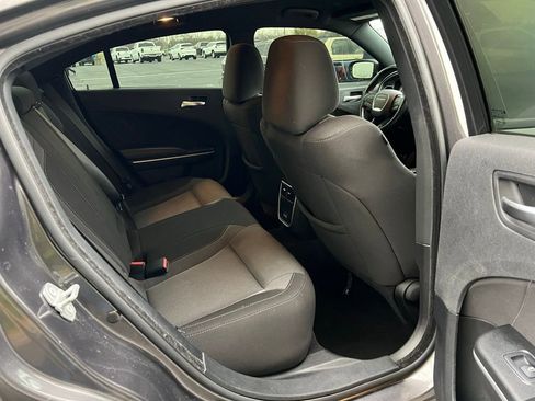 Used 2020 Dodge Charger SXT w/ Driver Convenience Group image 14