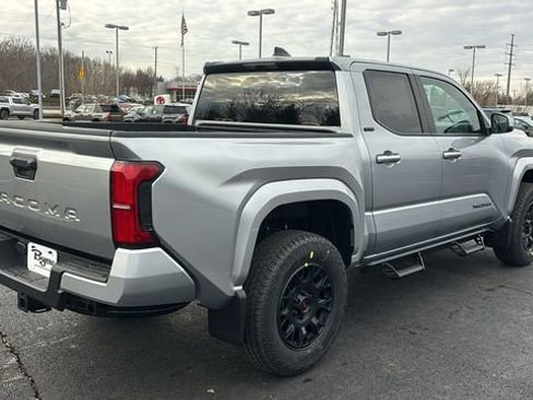 New 2026 Toyota Tacoma SR5 image 32