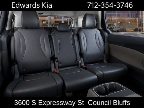 New 2026 Kia Carnival EX FWD image 18