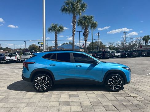 Used 2025 Chevrolet Trax RS w/ Driver Confidence Package image 7