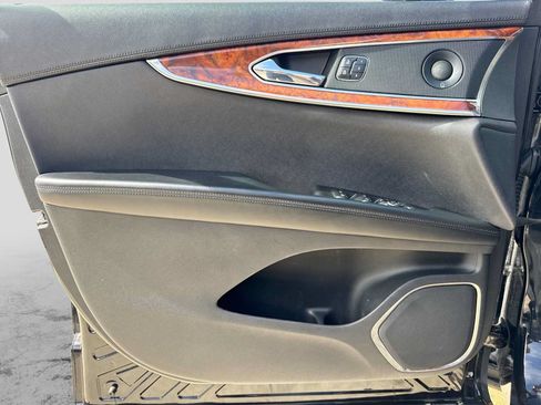 Used 2019 Lincoln Nautilus Reserve AWD/4WD image 31