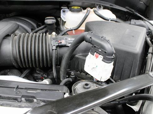 Used 2024 GMC Sierra 1500 AT4 image 31