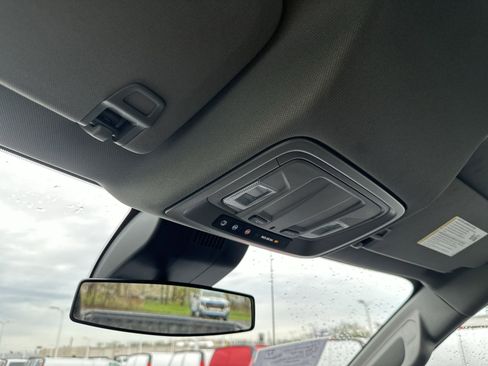 Used 2025 Chevrolet Silverado 1500 W/T image 21