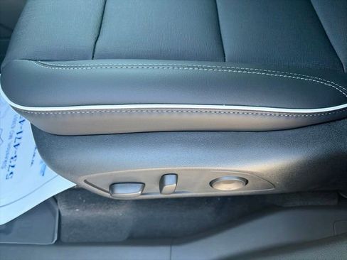 New 2026 Buick Enclave Preferred w/ Power Package AWD/4WD image 18